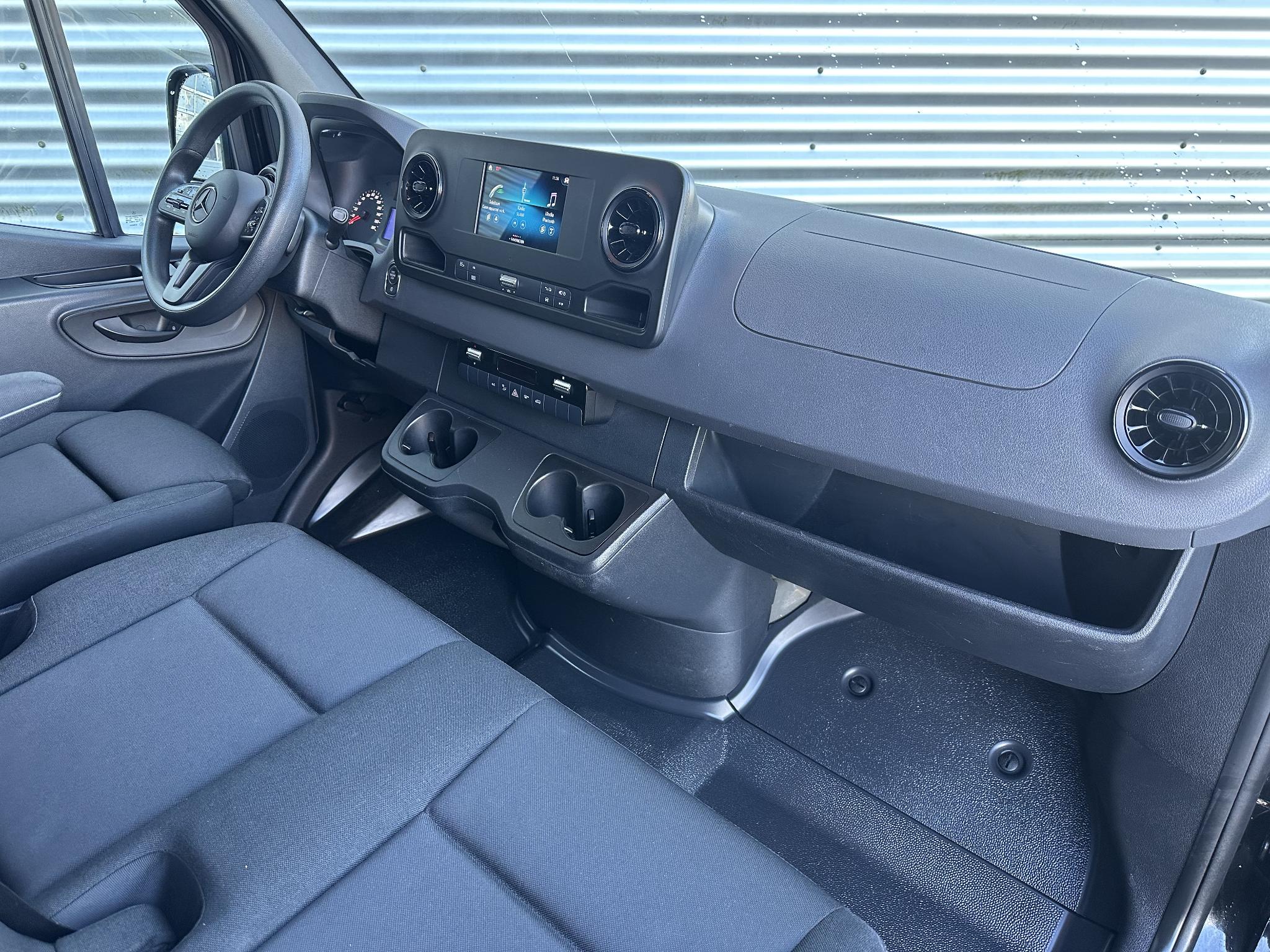Mercedes-Benz Sprinter 315 CDI  L2H2 Automaat Carplay Navigatie Camera - Afbeelding 3