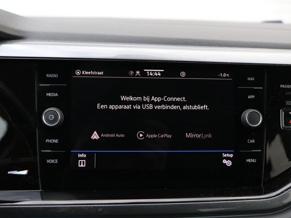 Apple Carplay/Android Auto