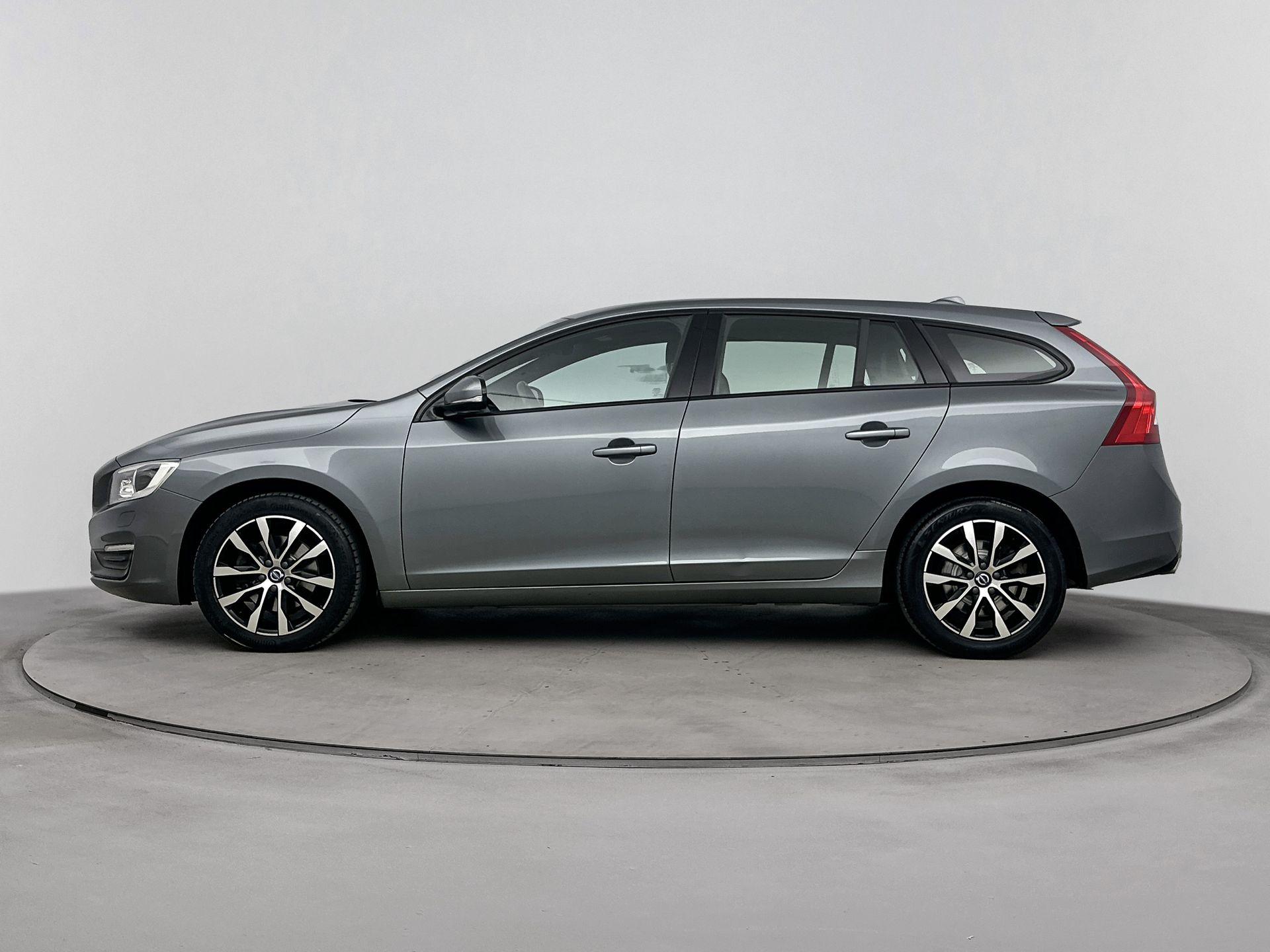 Volvo V60 1.5 T2 Polar+ Dynamic - Afbeelding 2