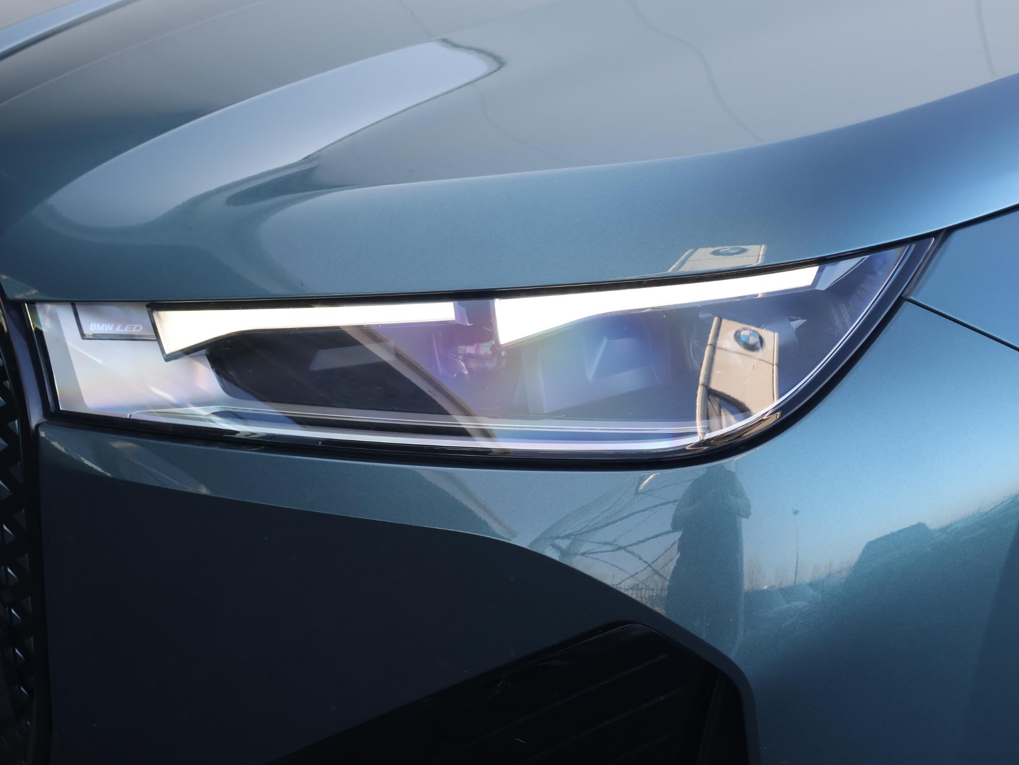 BMW iX xDrive40 High Executive 77 kWh - Afbeelding 2