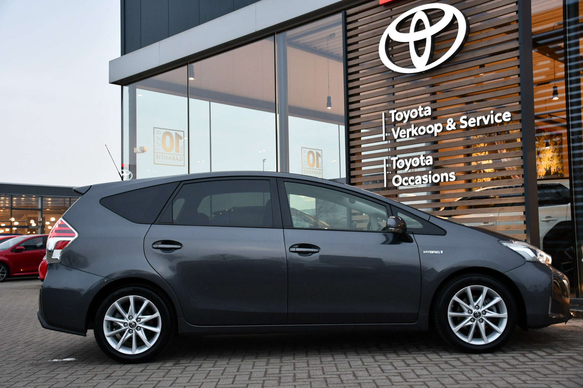 Toyota Prius + 1.8 Dynamic Automaat 136pk - Afbeelding 3