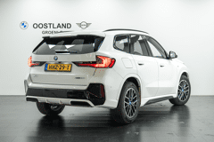 BMW X1 sDrive20i M Sport Automaat - Afbeelding 3