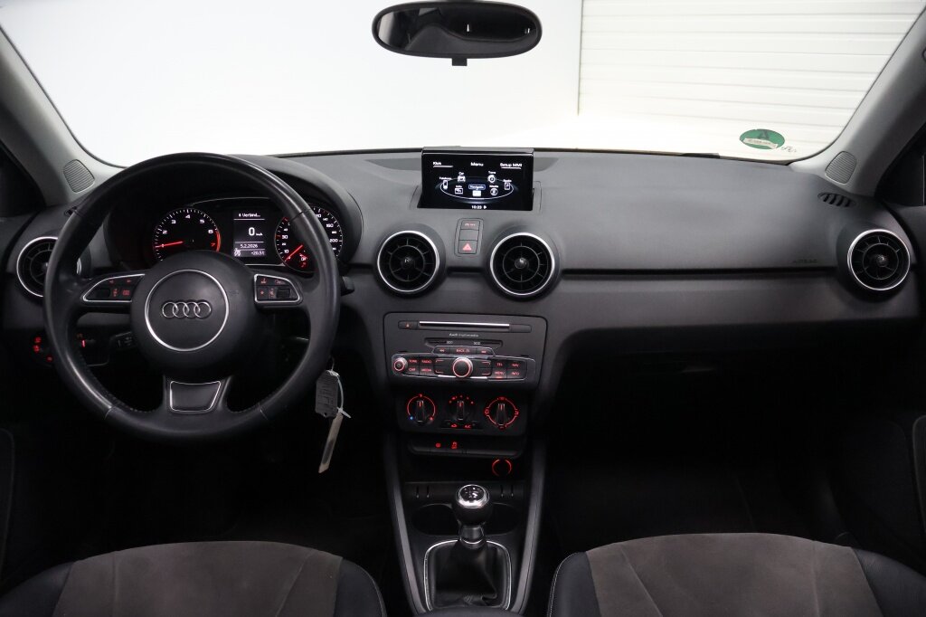 Audi A1 1.0 TFSI Adrenalin S Line | Panoramadak | Alcantara | Xenon - Afbeelding 2