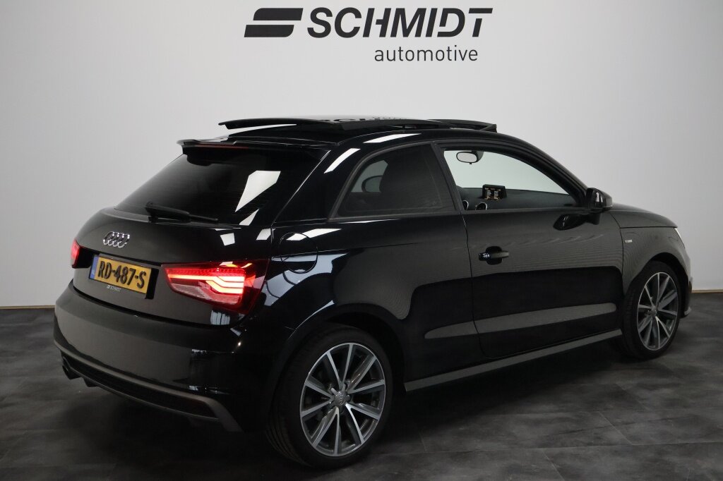 Audi A1 1.0 TFSI Adrenalin S Line | Panoramadak | Alcantara | Xenon - Afbeelding 3