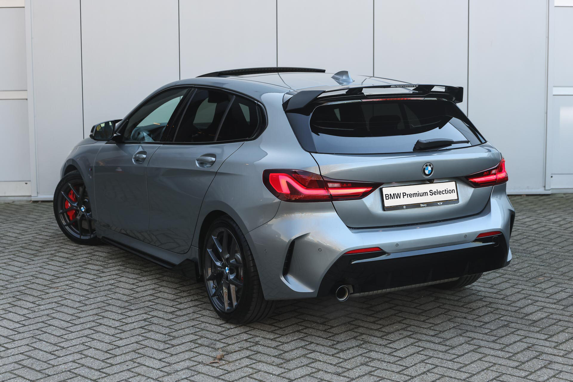 BMW 1 Serie 118i High Executive M Sport Automaat - Afbeelding 2