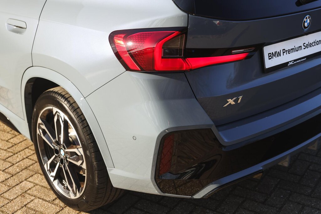 BMW X1 30