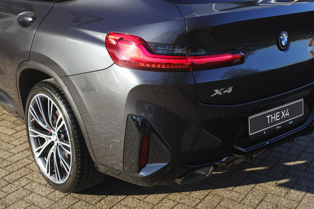 BMW X4 33
