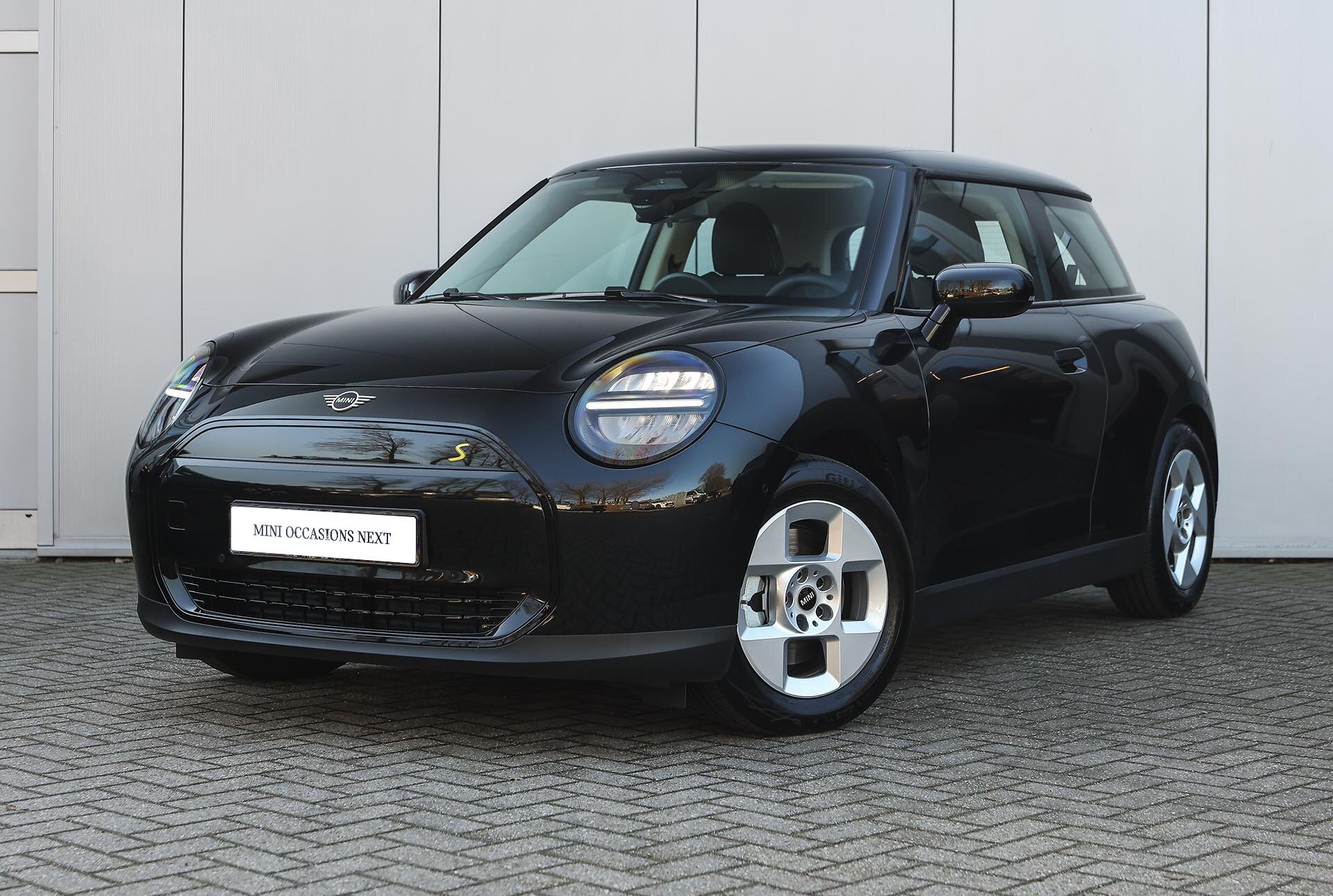 MINI Electric Hatchback Cooper SE