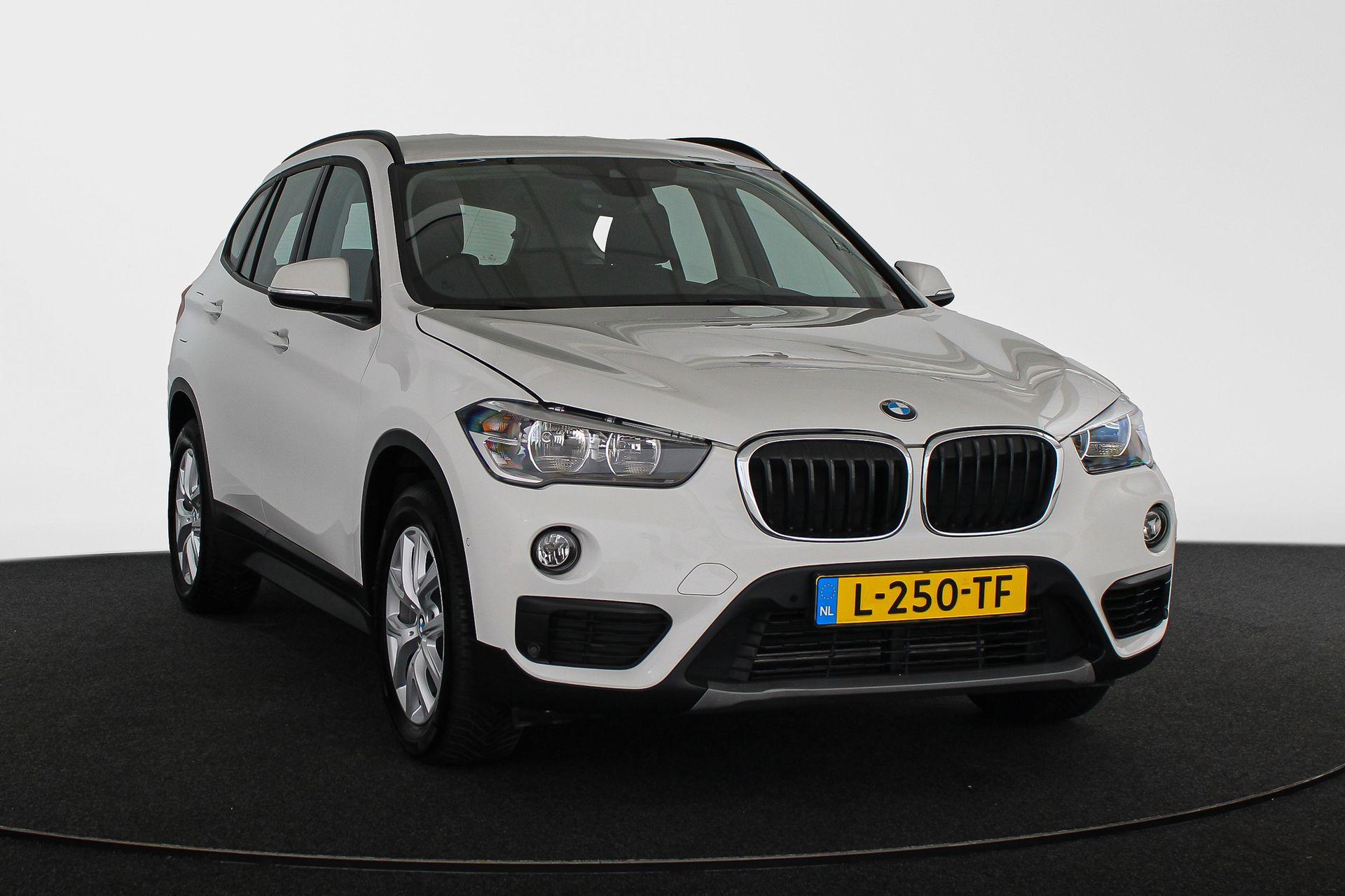 BMW X1 sDrive18i - Afbeelding 2