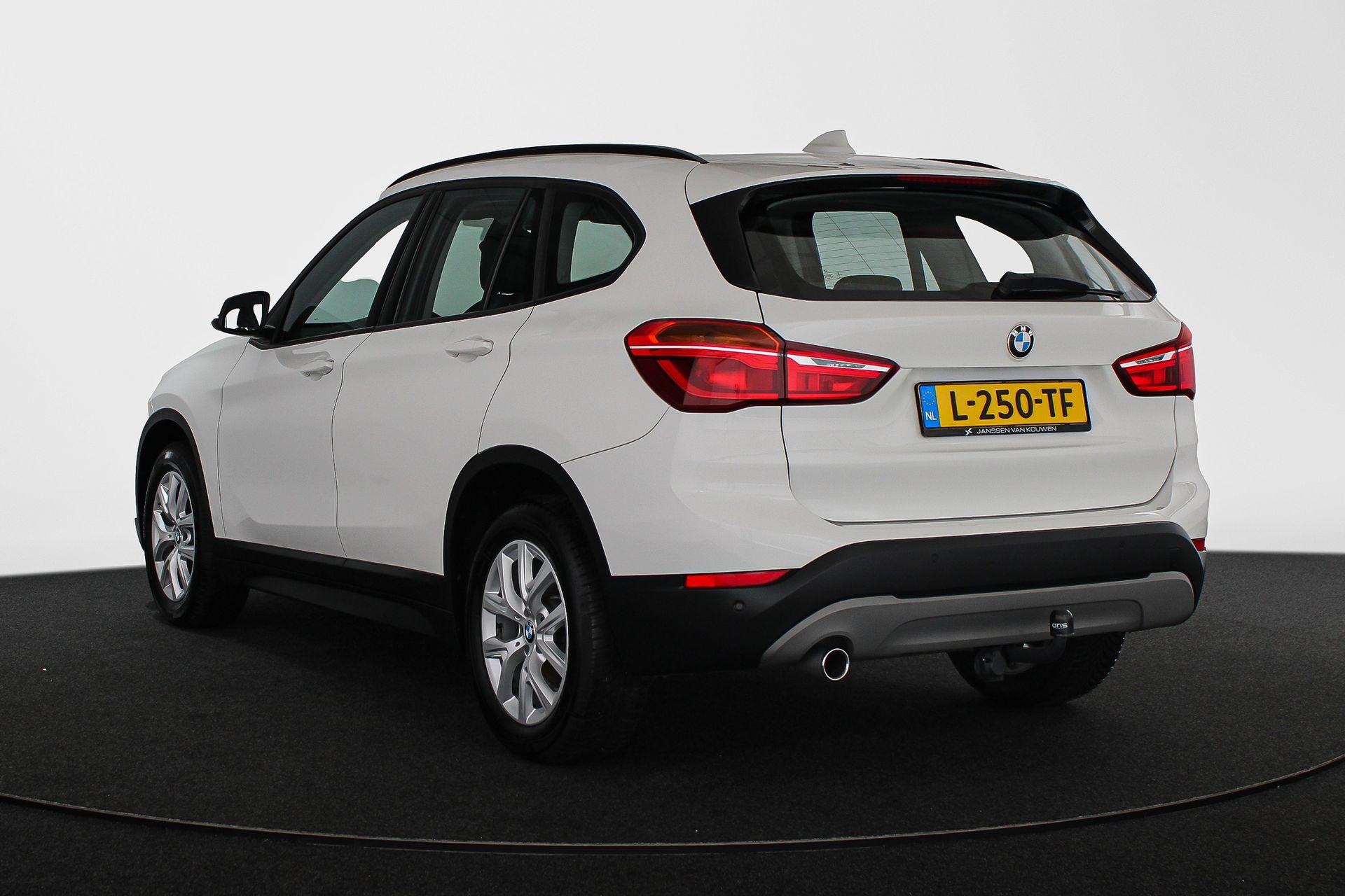 BMW X1 sDrive18i - Afbeelding 4
