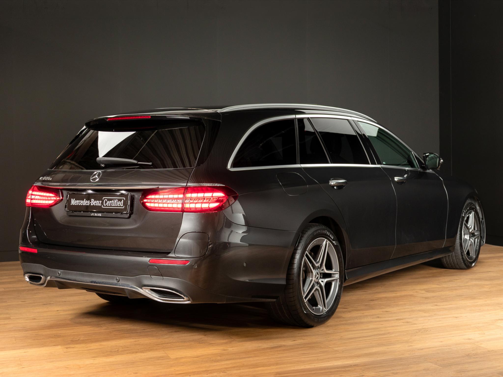 Mercedes-Benz E-Klasse Estate 300 e AMG Line - Afbeelding 2