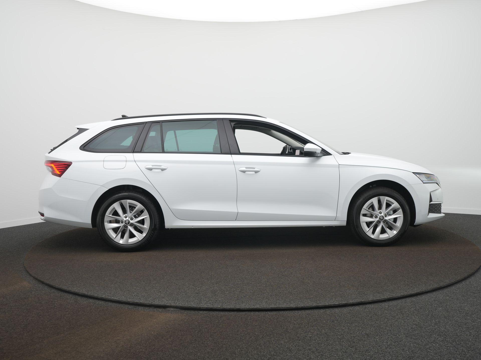 Skoda Octavia combi Business Edition Plus 1.5 TSI m-HEV 85 kW / 115 PK - Afbeelding 4