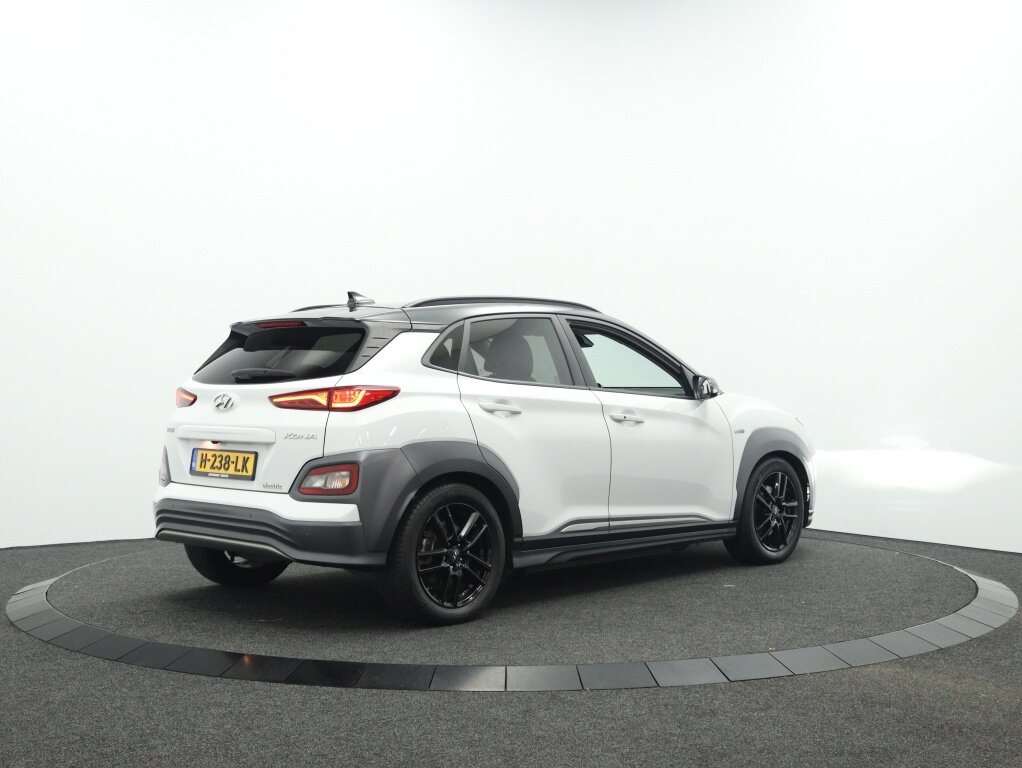 Hyundai Kona EV Premium 64 kWh | Private lease 399,- p.m. - Afbeelding 2