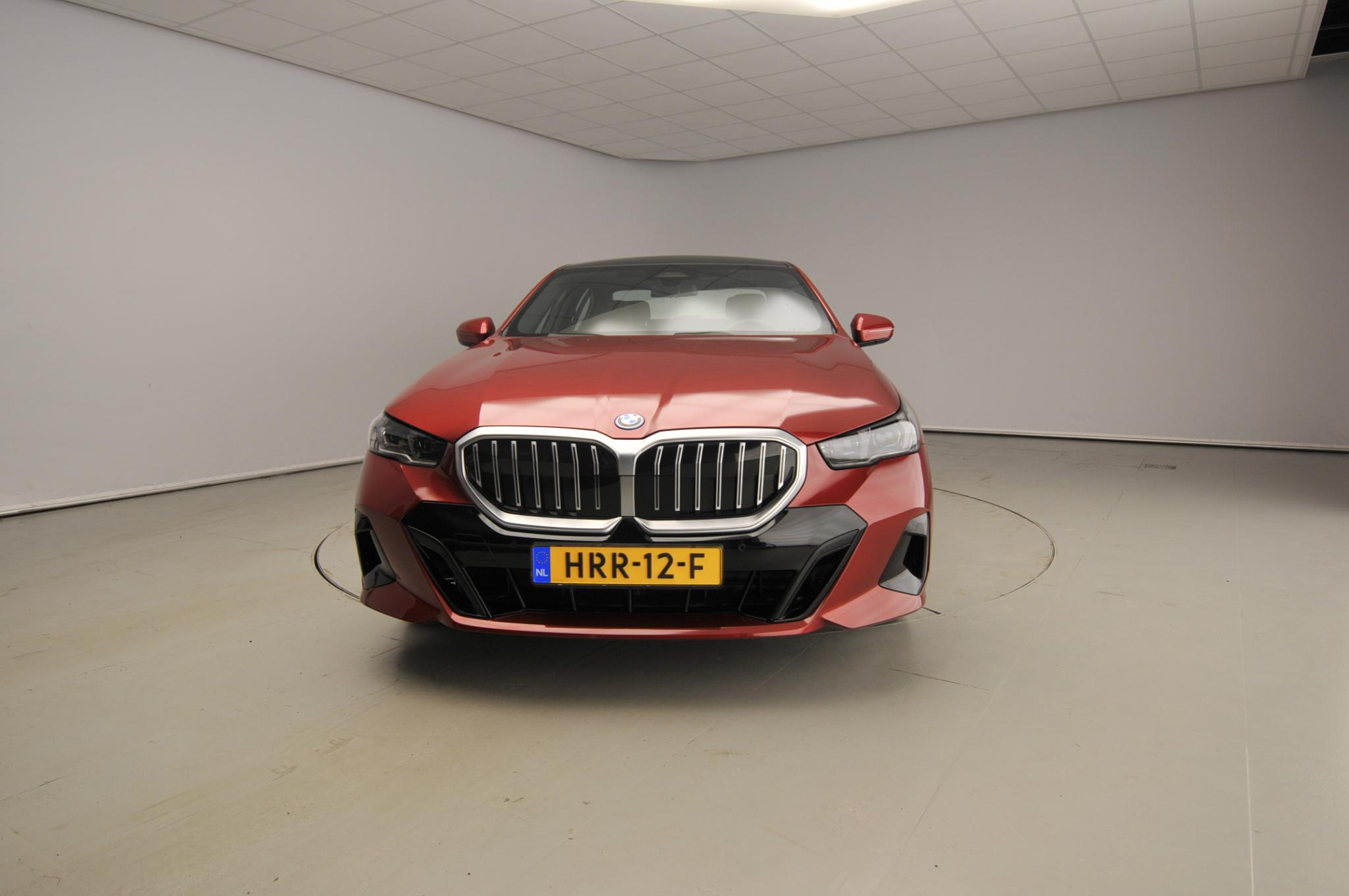 BMW 5 Serie Sedan 550e xDrive - Afbeelding 5