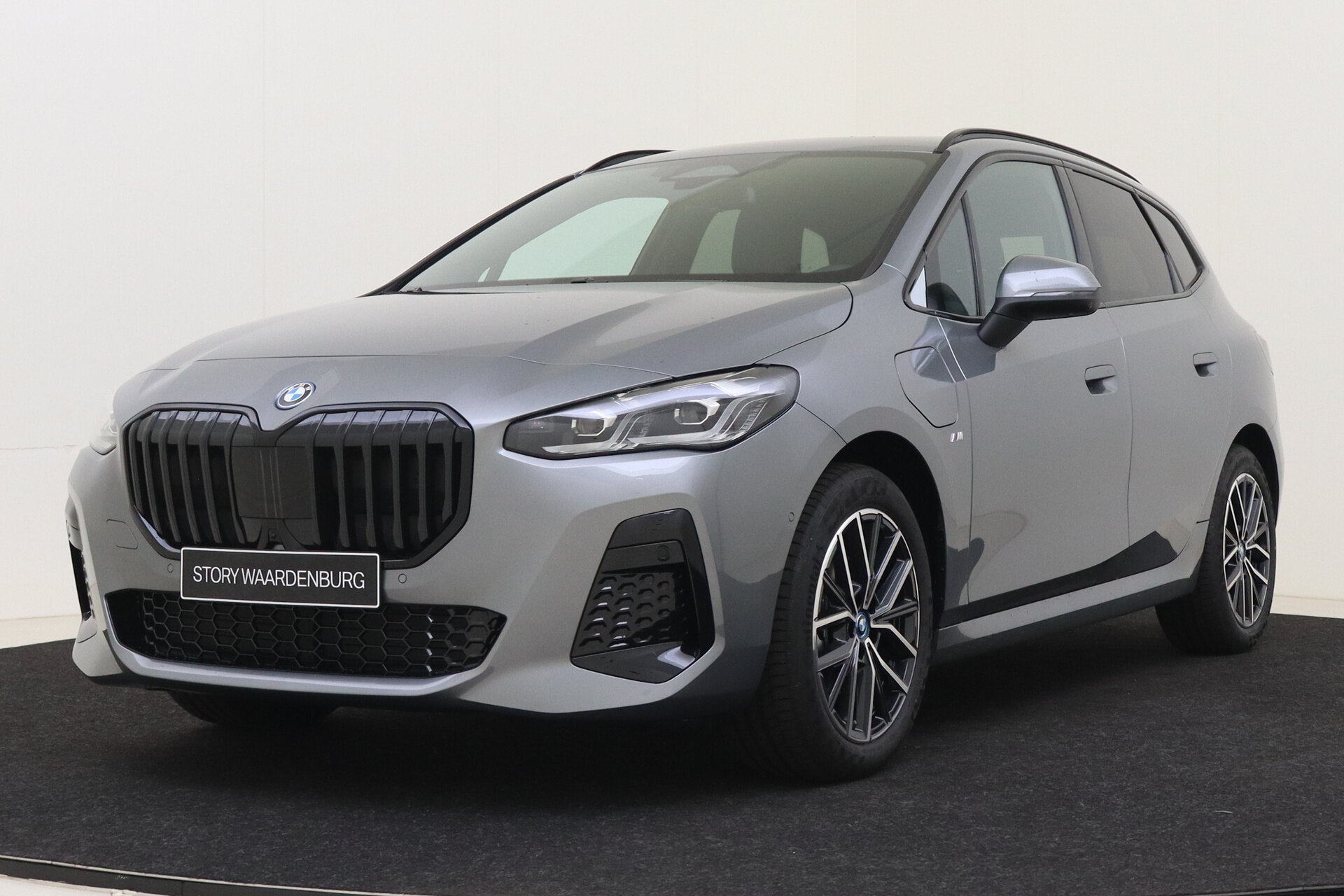 BMW 2 Serie Active Tourer 225e xDrive High Executive M Sport Automaat
