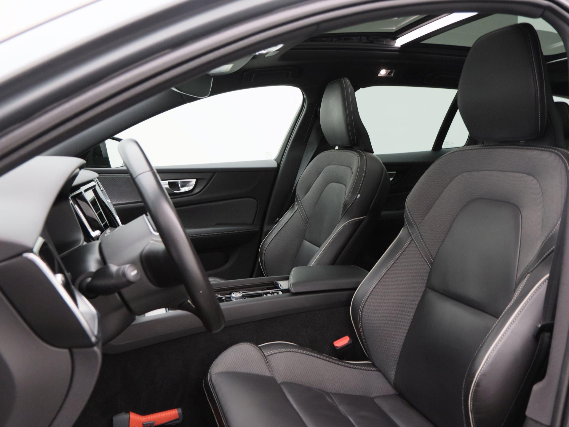 Volvo V60 2.0 B3 R-Design 163 Pk Automaat - Afbeelding 5