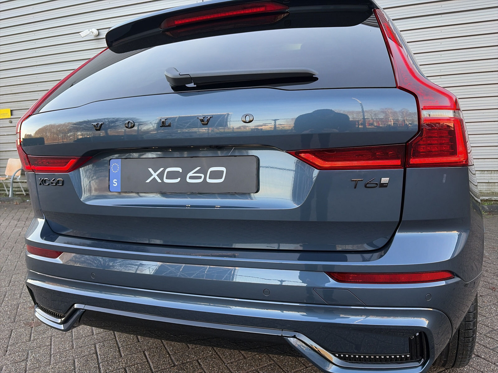 Volvo XC60 2.0 T6 Plug-in hybrid AWD Plus Black Edition - Afbeelding 5