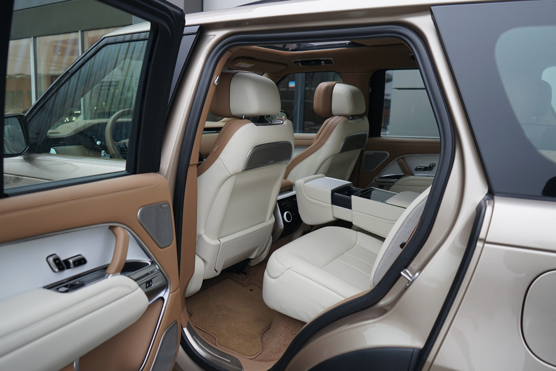 Land Rover Range Rover 3.0 P550e SV PHEV - Afbeelding 5