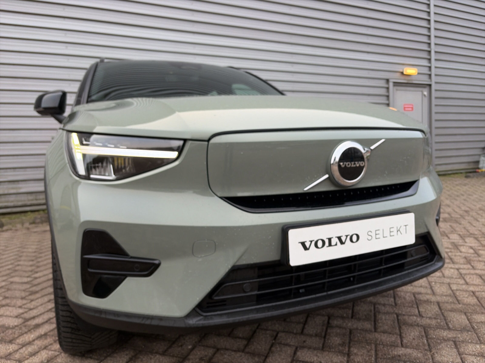 Volvo XC40 Single Motor Plus 69 kWh - Afbeelding 4