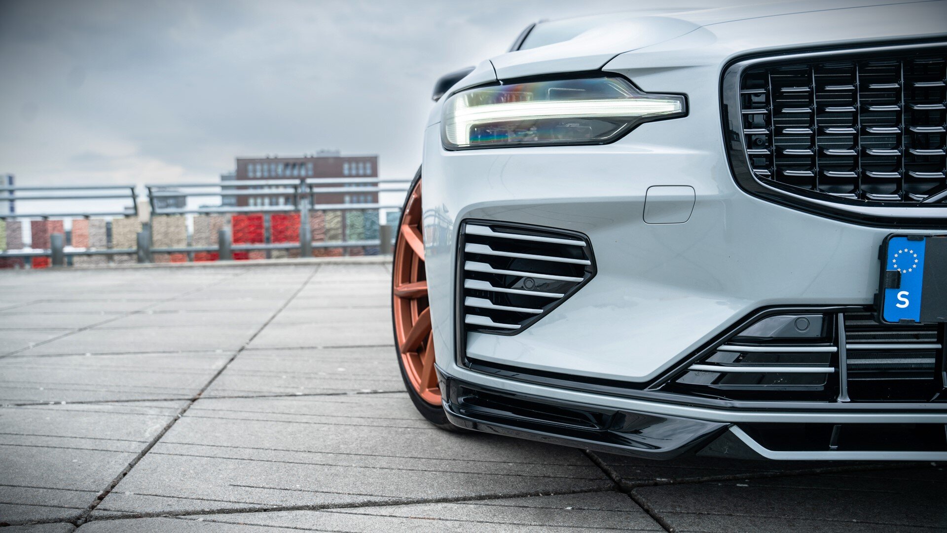 Volvo V60 T6 Plug-in hybrid AWD Plus Dark - Afbeelding 4