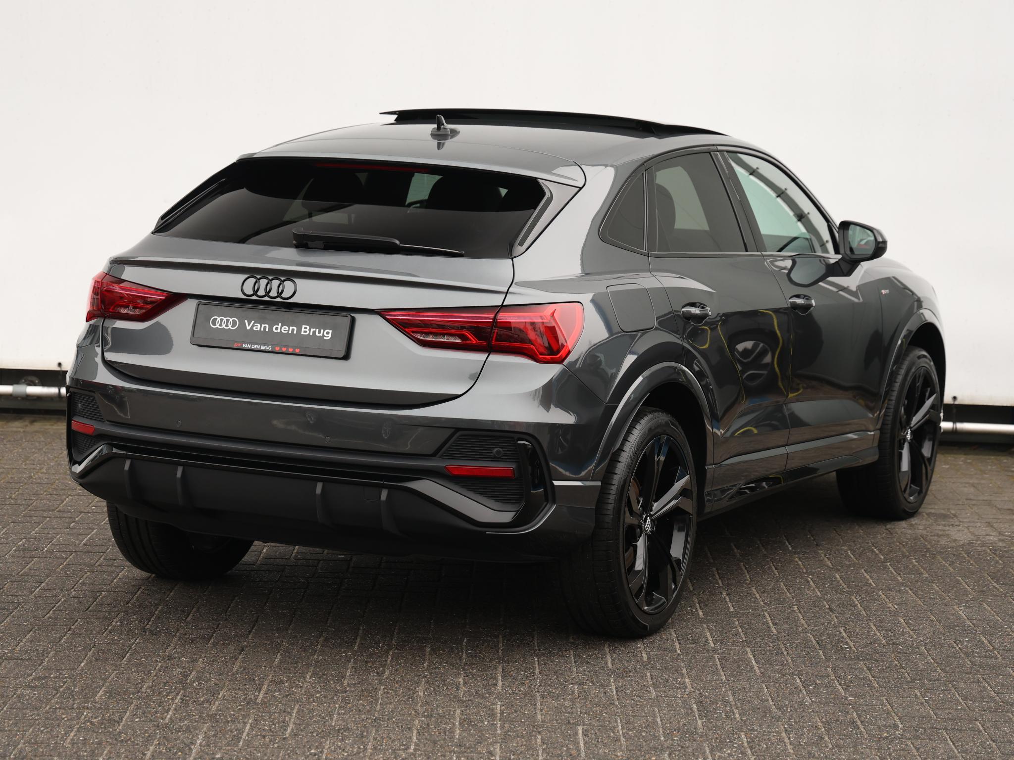 Audi Q3 Sportback 45 TFSI e S Edition - Afbeelding 5