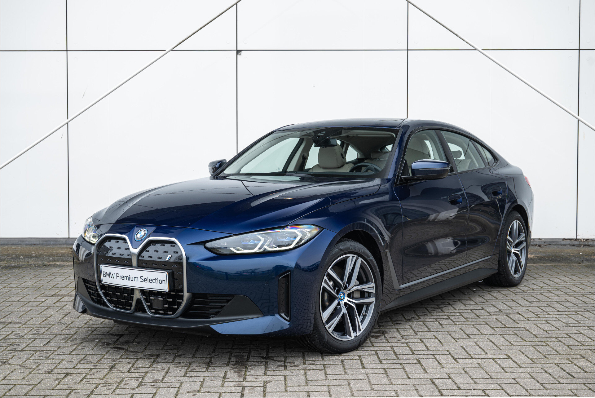 BMW i4 eDrive40 High Executive