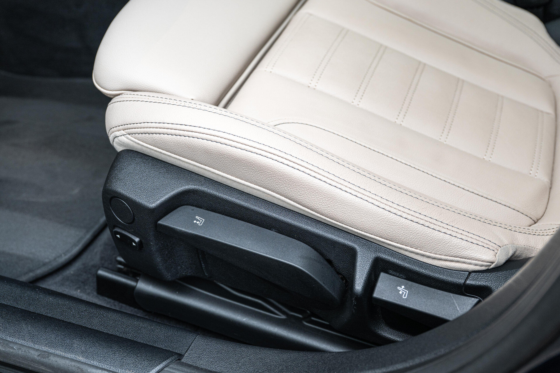 BMW i4 eDrive40 High Executive - Afbeelding 4