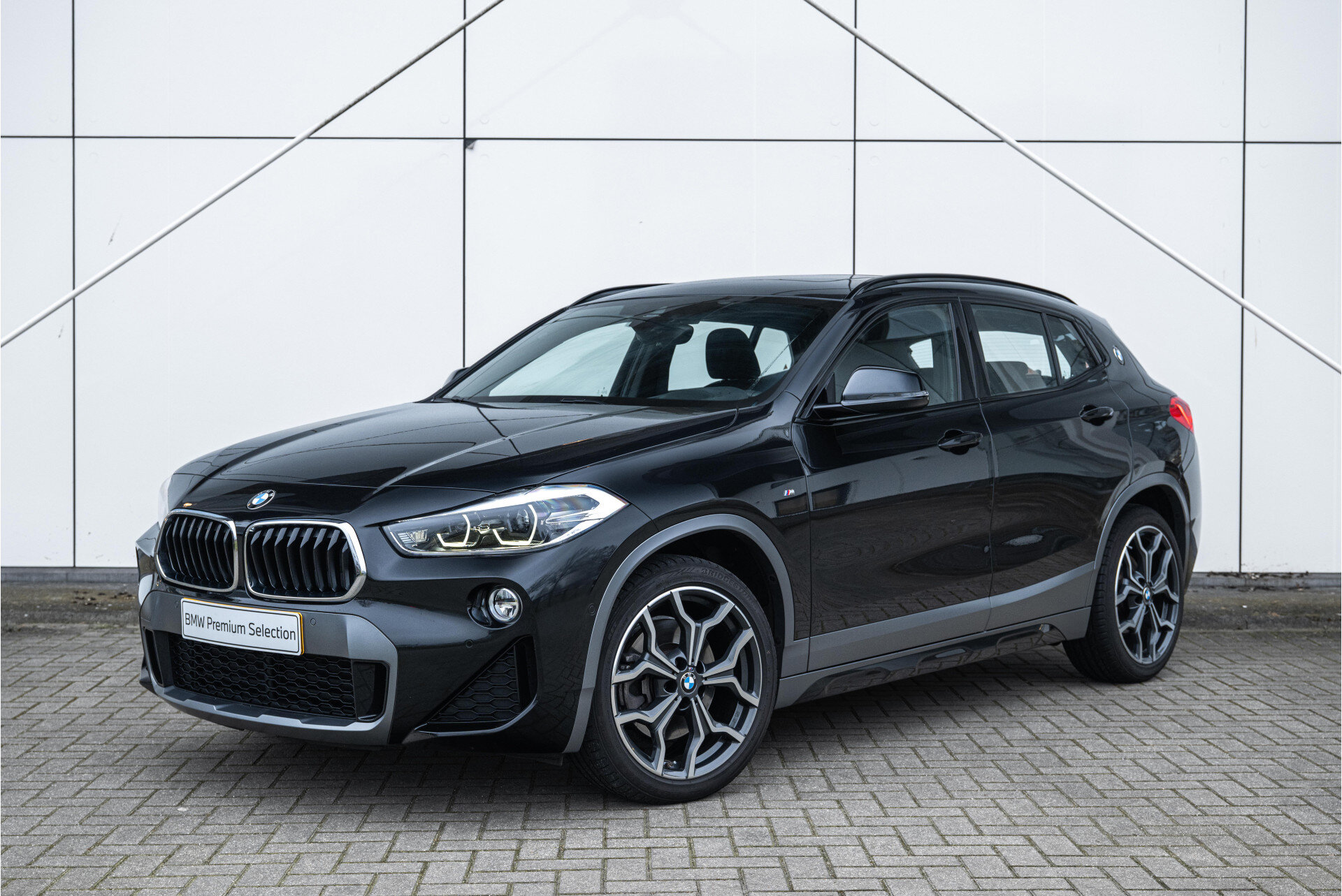 BMW X2 sDrive20i High Executive M Sport Automaat
