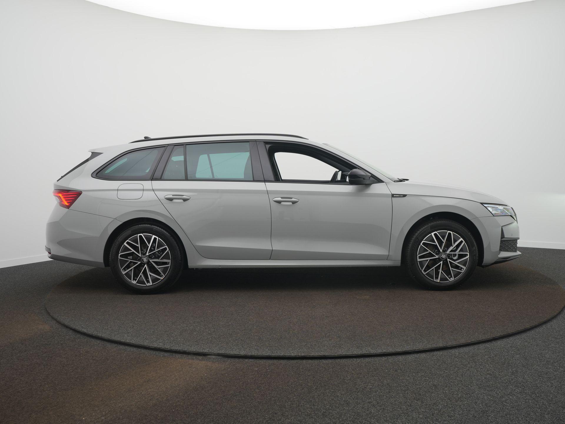 Skoda Octavia Combi Sportline Tour 1.5 TSI m-HEV 110 kW / 150 PK Combi - Afbeelding 4