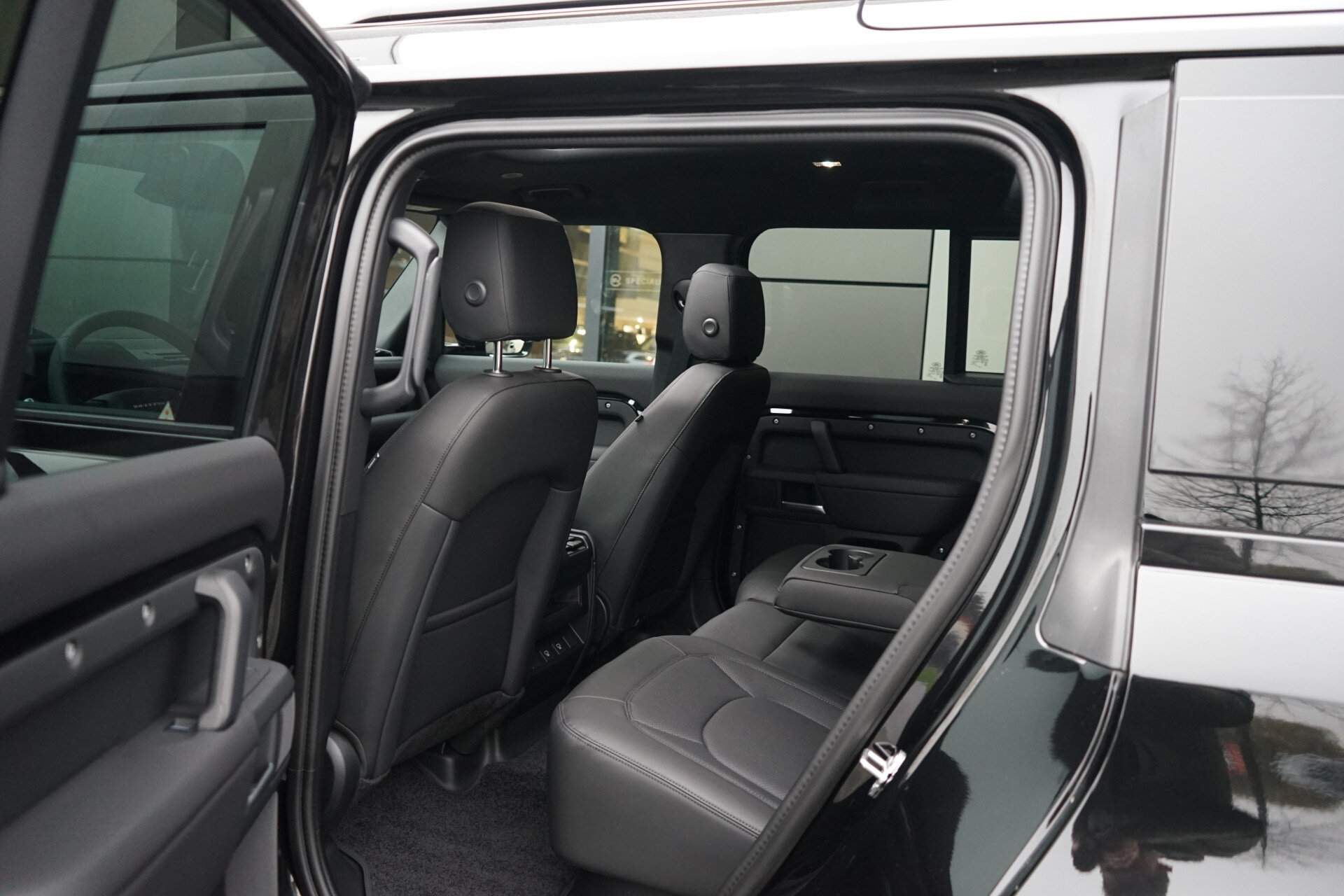 Land Rover Defender 110 2.0 P300e 110 X-Dynamic SE - Afbeelding 5