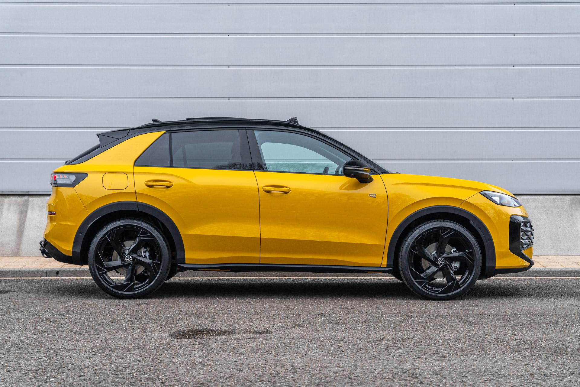 Volkswagen T-Roc 1.5 eTsi 150pk DSG R-Line First Edition - Afbeelding 3