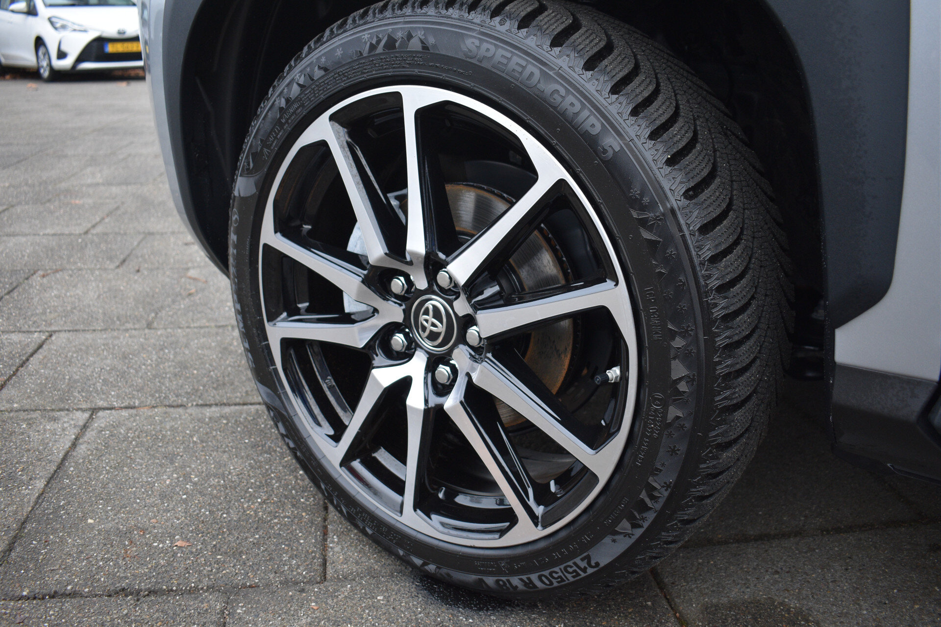 Toyota Yaris Cross 1.5 Hybrid 130 GR Sport Limited Automaat 130pk - Afbeelding 2