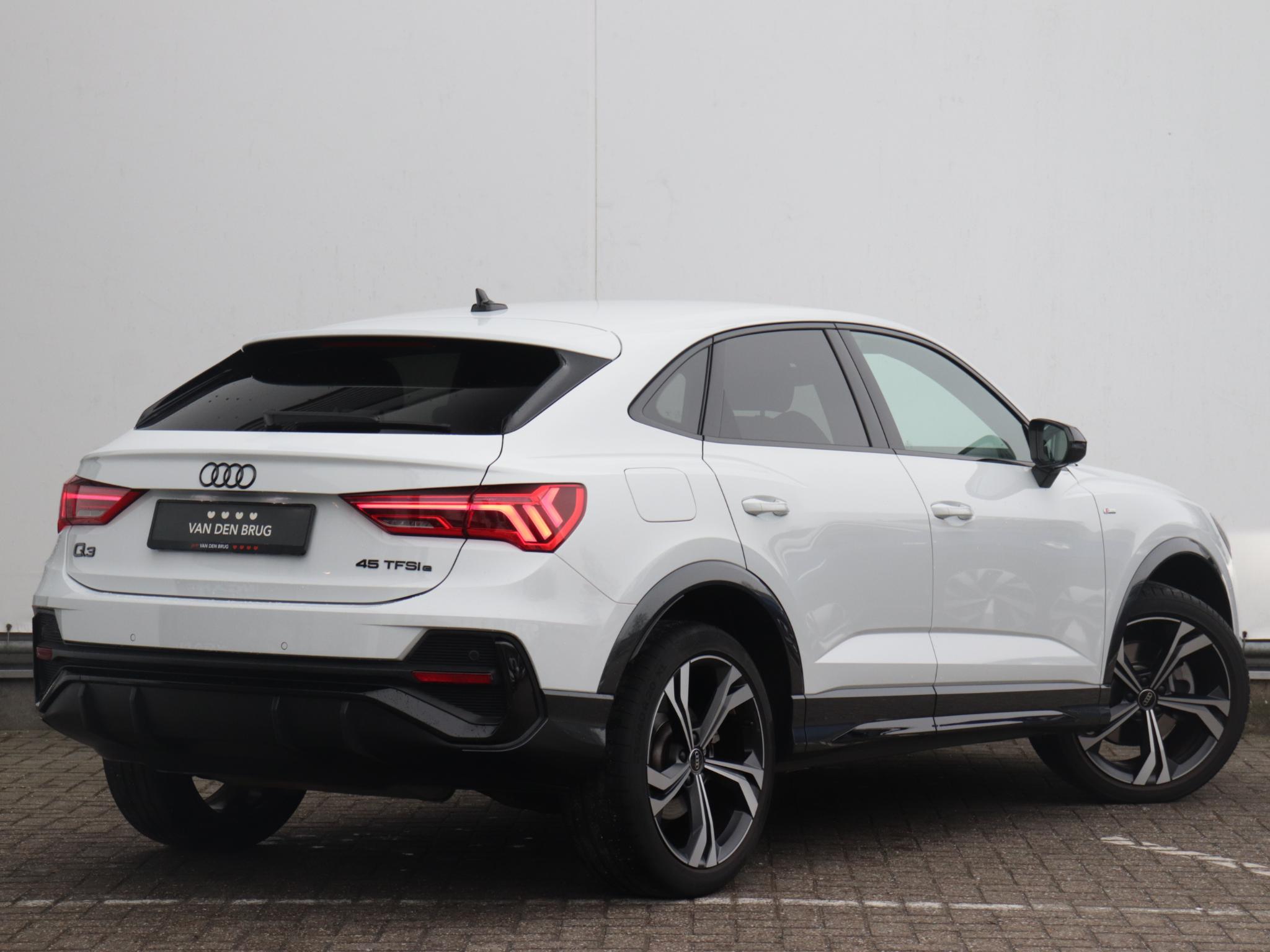 Audi Q3 Sportback 45 TFSI e S Edition - Afbeelding 5