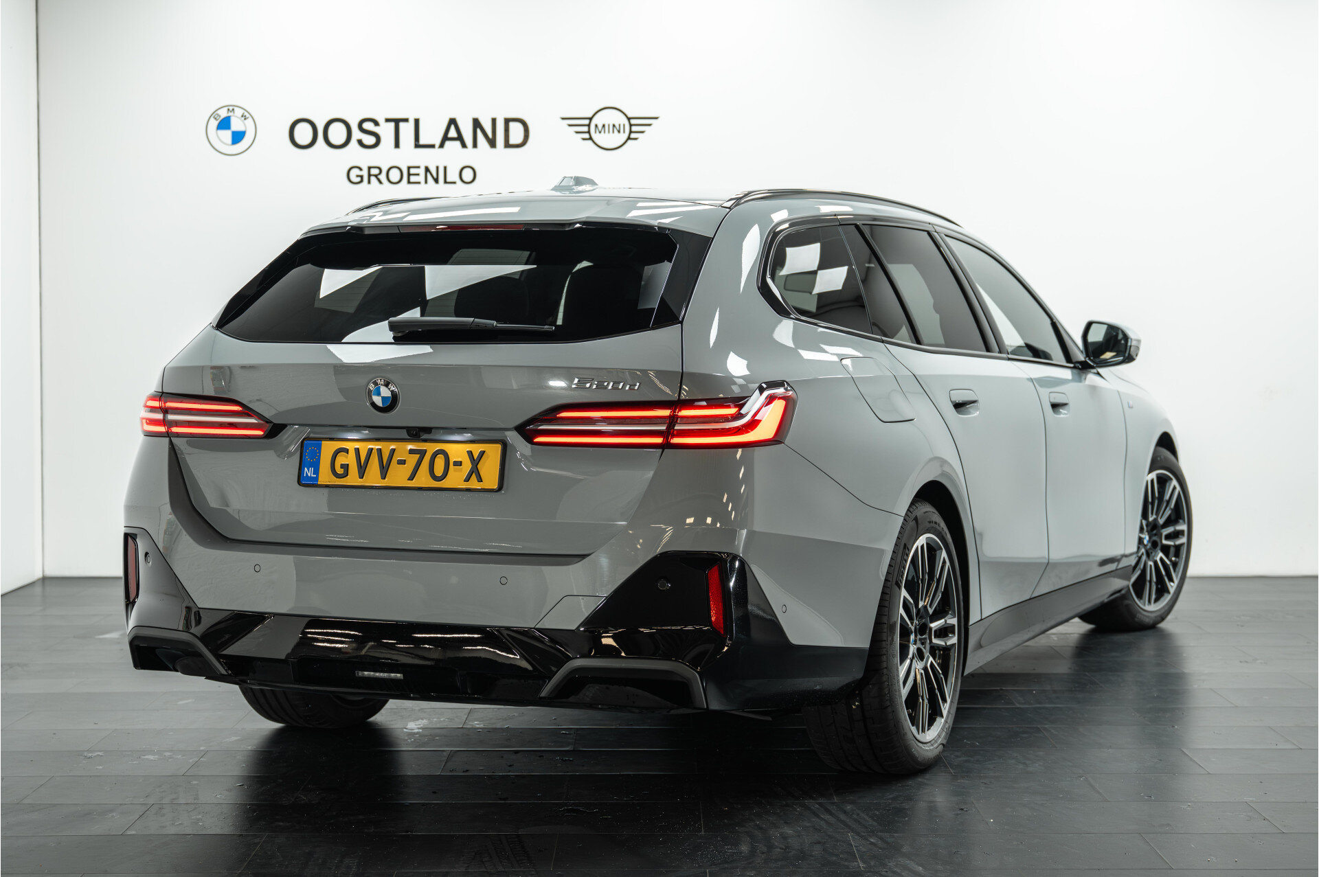 BMW 5 Serie Touring 520d M Sport Automaat - Afbeelding 3