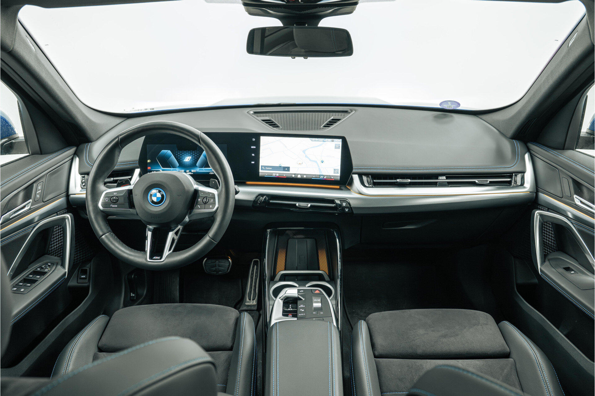 BMW X1 xDrive25e M Sport Automaat - Afbeelding 4