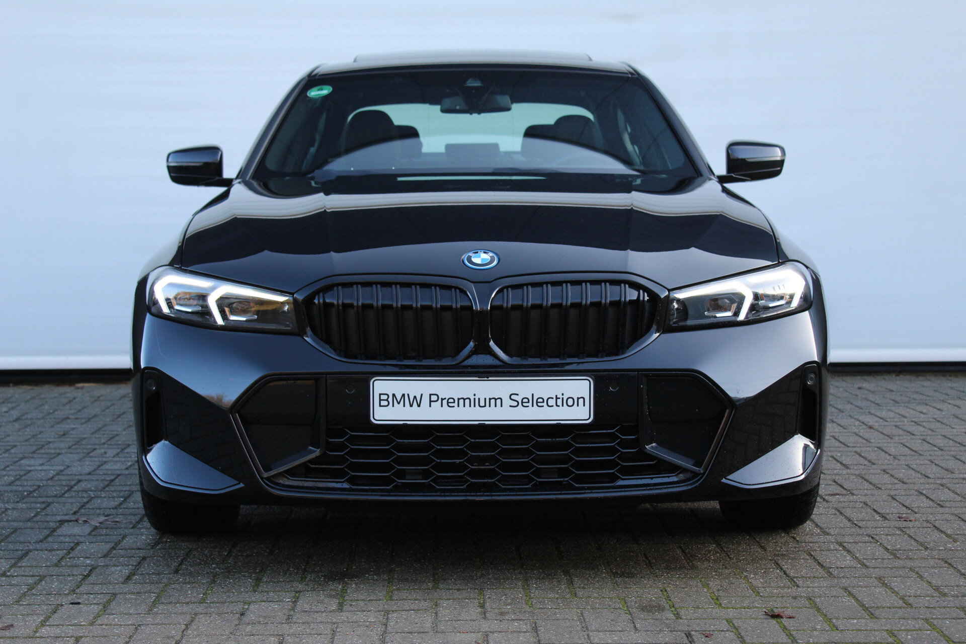 BMW 3 Serie 320e High Executive M Sport Automaat - Afbeelding 2