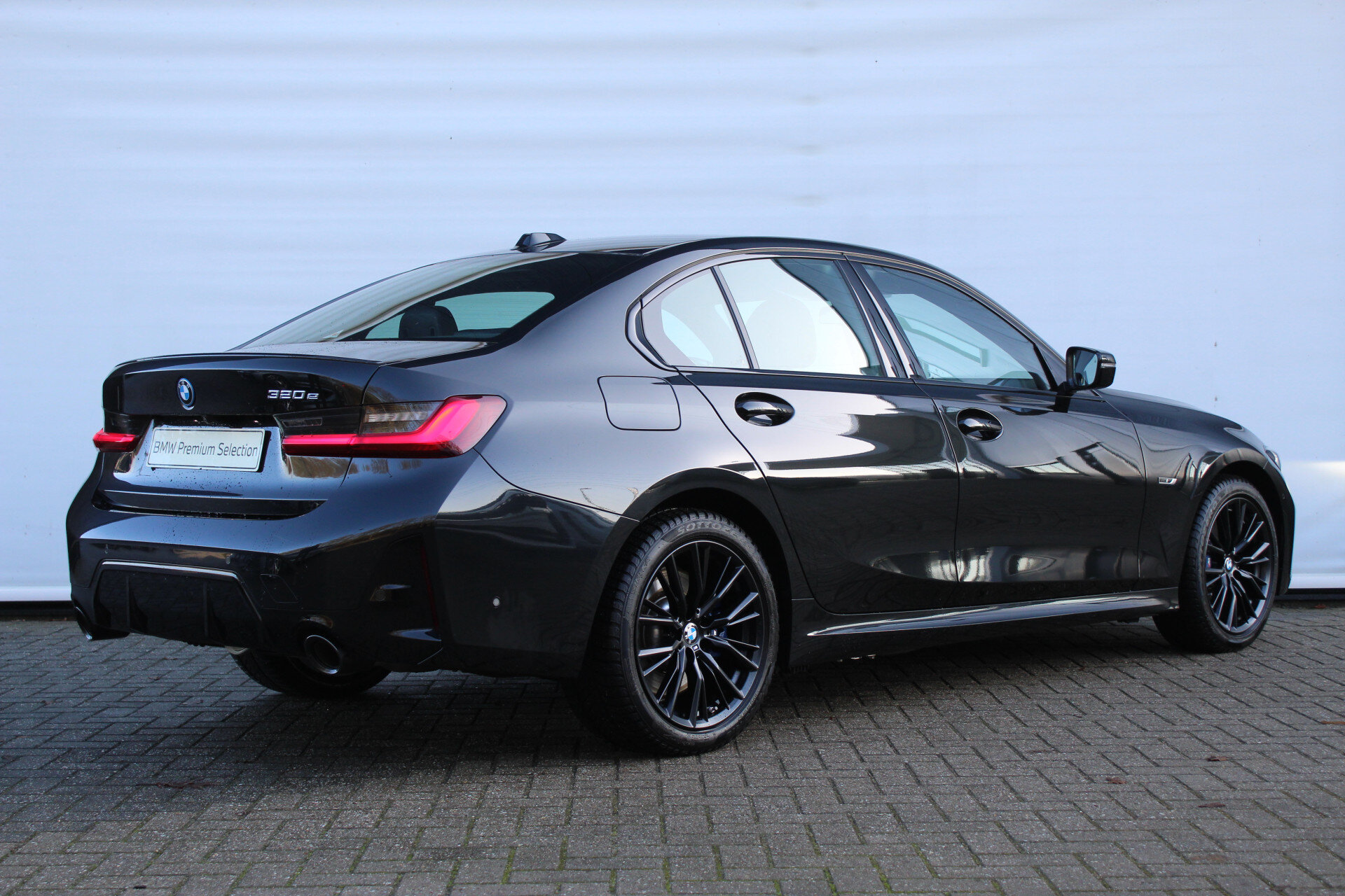 BMW 3 Serie 320e High Executive M Sport Automaat - Afbeelding 4