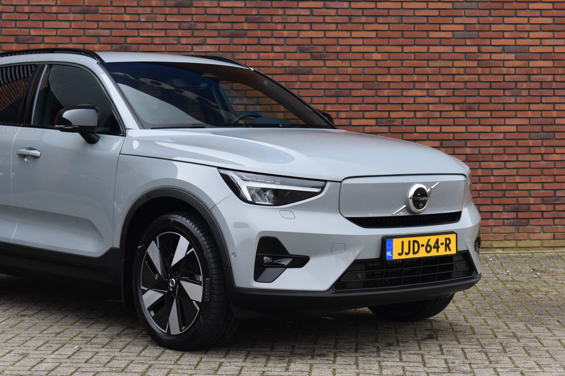 Volvo EX40 Extended Range 252PK Plus 82 kWh - Afbeelding 2