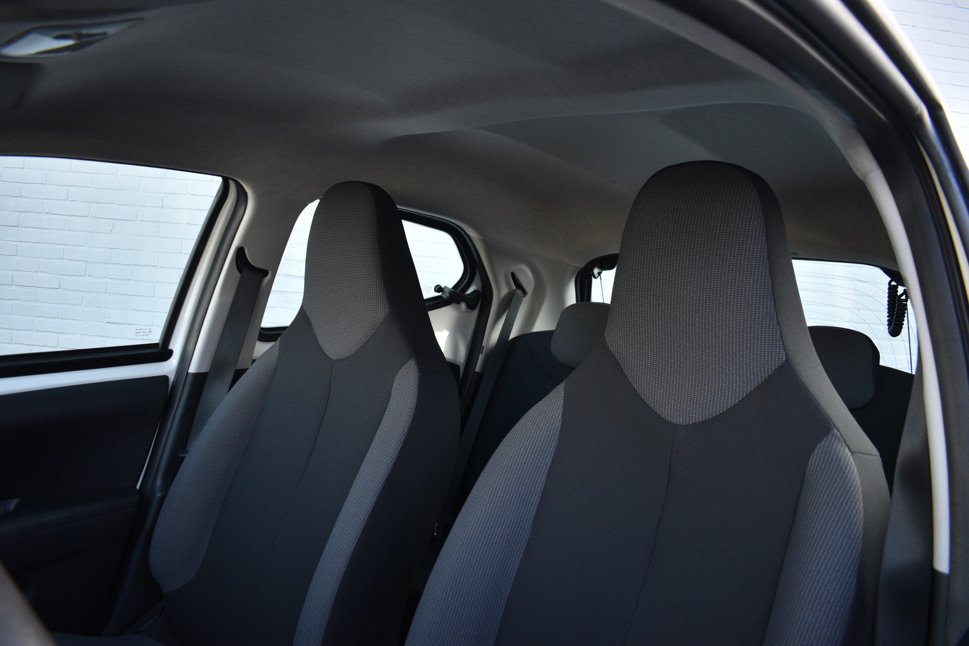 Toyota Aygo 1.0 VVT-i x-fun Handgeschakeld 72pk - Afbeelding 2