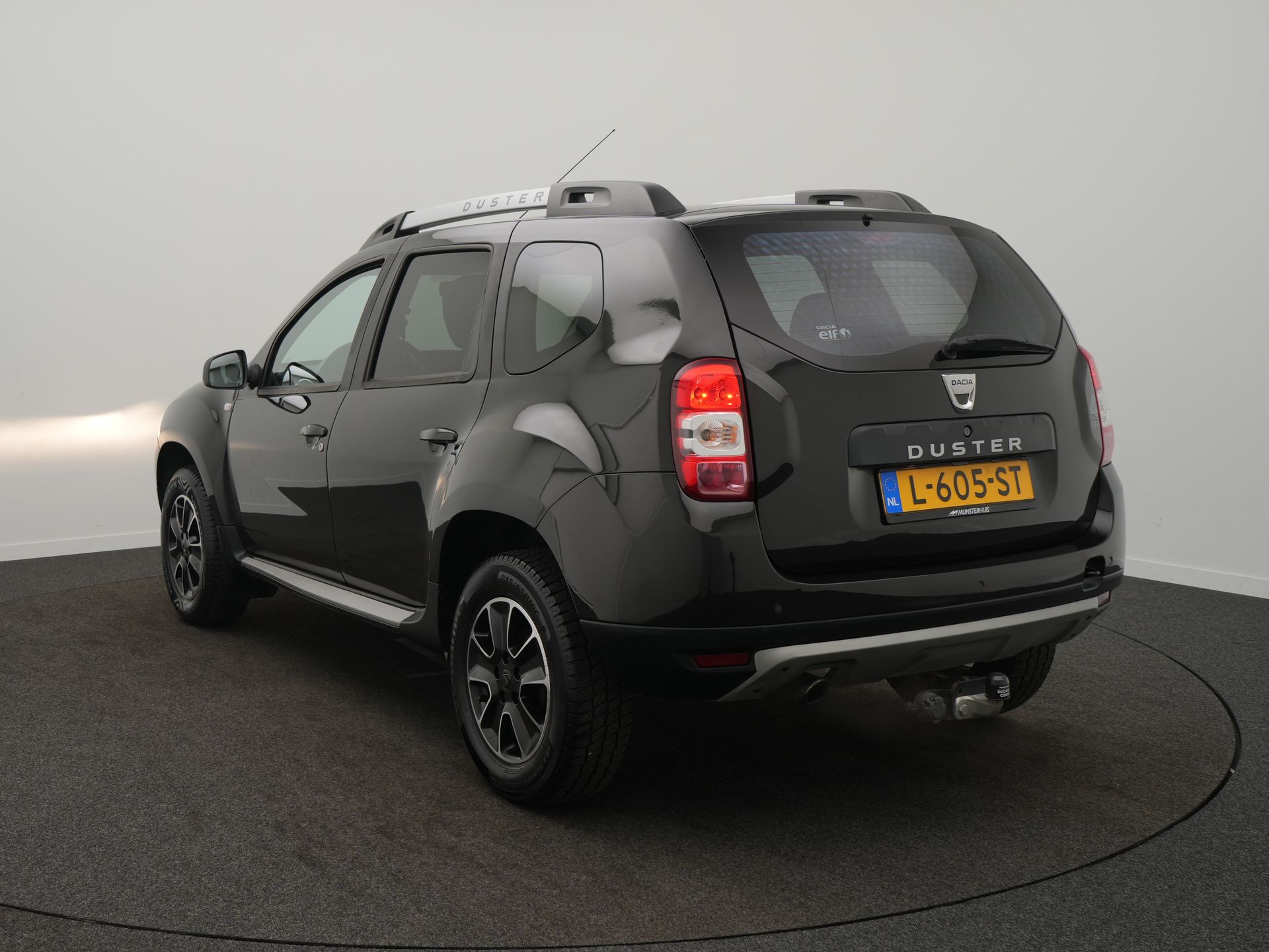 Dacia Duster TCe 125 4x4 Lauréate - Afbeelding 4