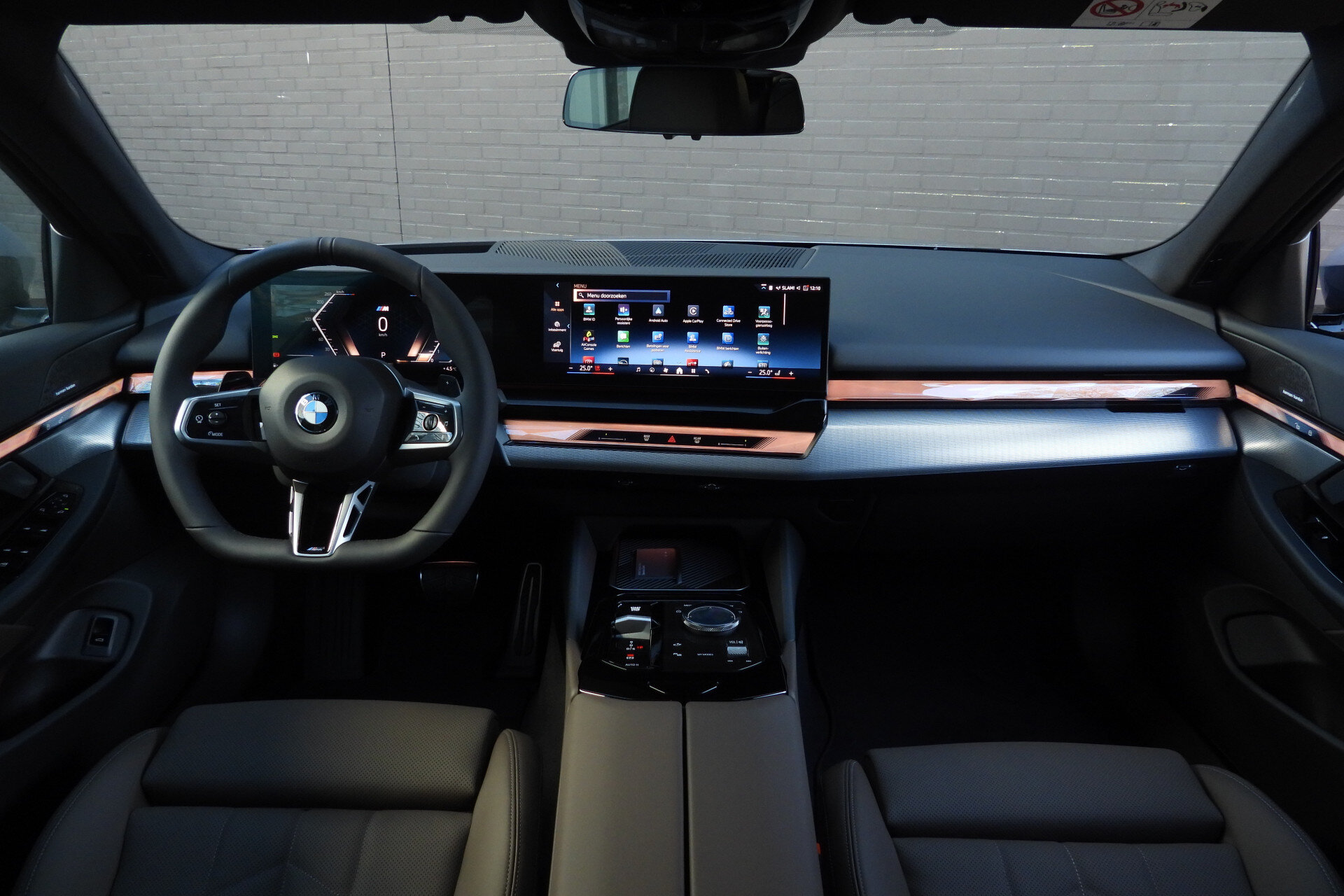BMW 5 Serie Touring 520i M Sport Automaat - Afbeelding 3