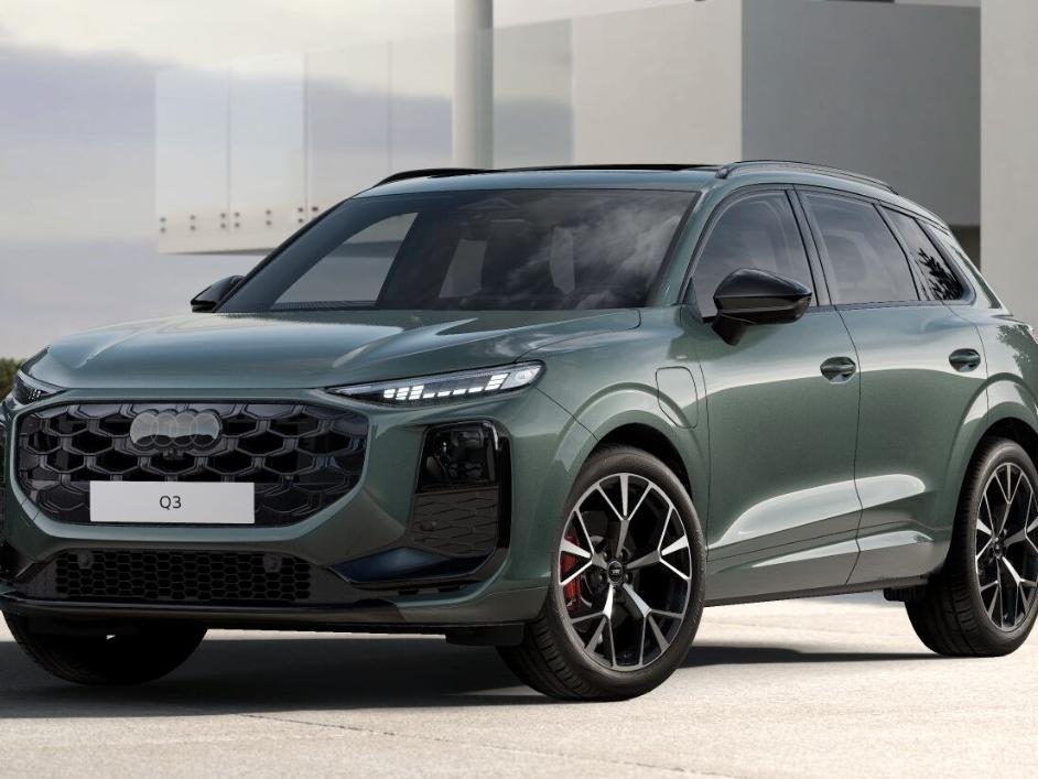 Audi Q3 S edition e-hybrid 200 kW / 272 PK