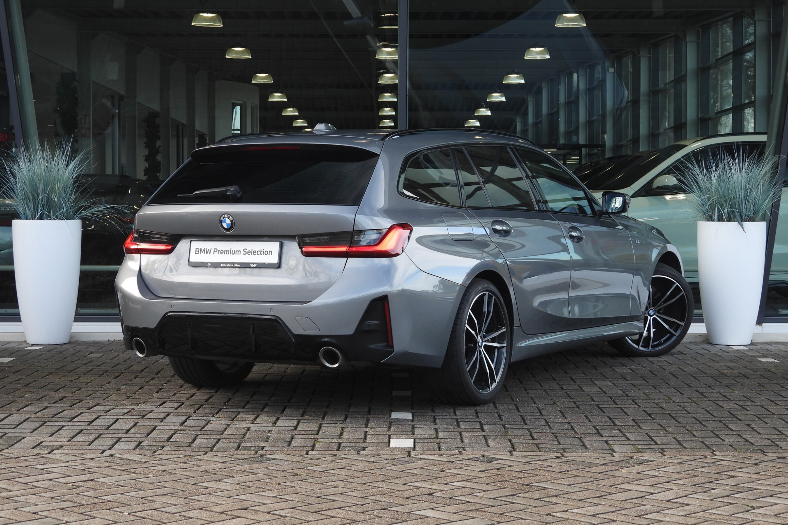 BMW 3 Serie Touring 320i M Sport Automaat