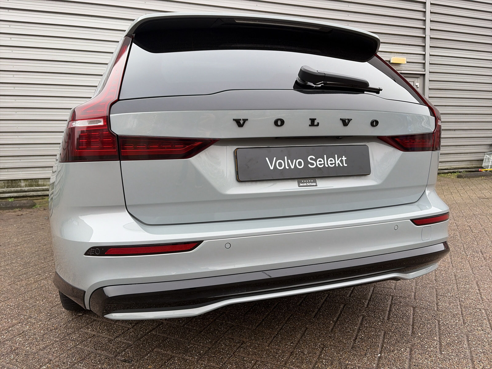 Volvo V60 2.0 T8 Plug-in hybrid AWD Plus Dark - Afbeelding 5