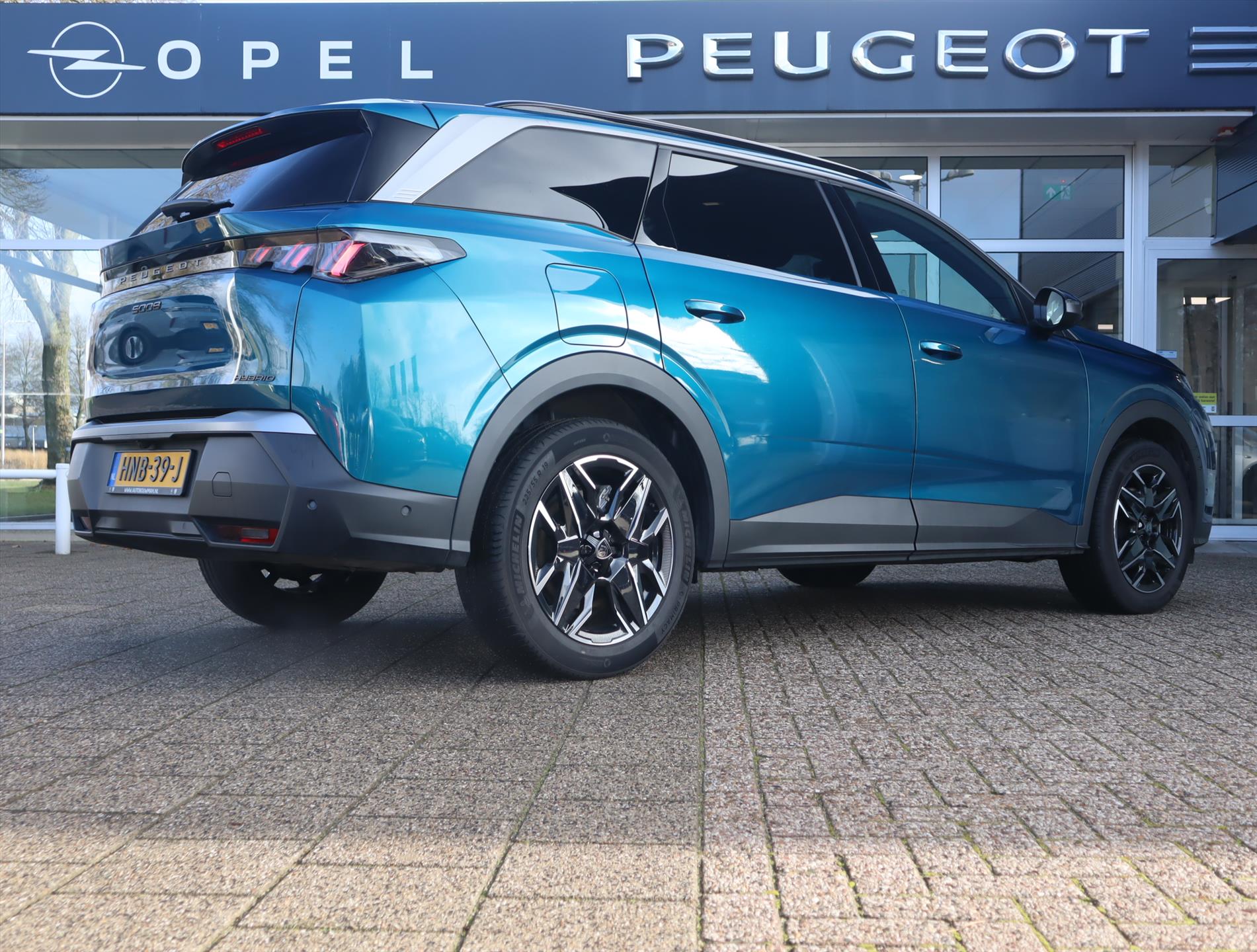Peugeot 5008 SUV Allure Hybrid 145pk e-DCS6 Automaat, Rijklaarprijs, Navigatie 360° Camera Adaptieve Cruise control Stuurverwarming - Afbeelding 4