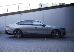 BMW 5 Serie Sedan 530e - Afbeelding 4