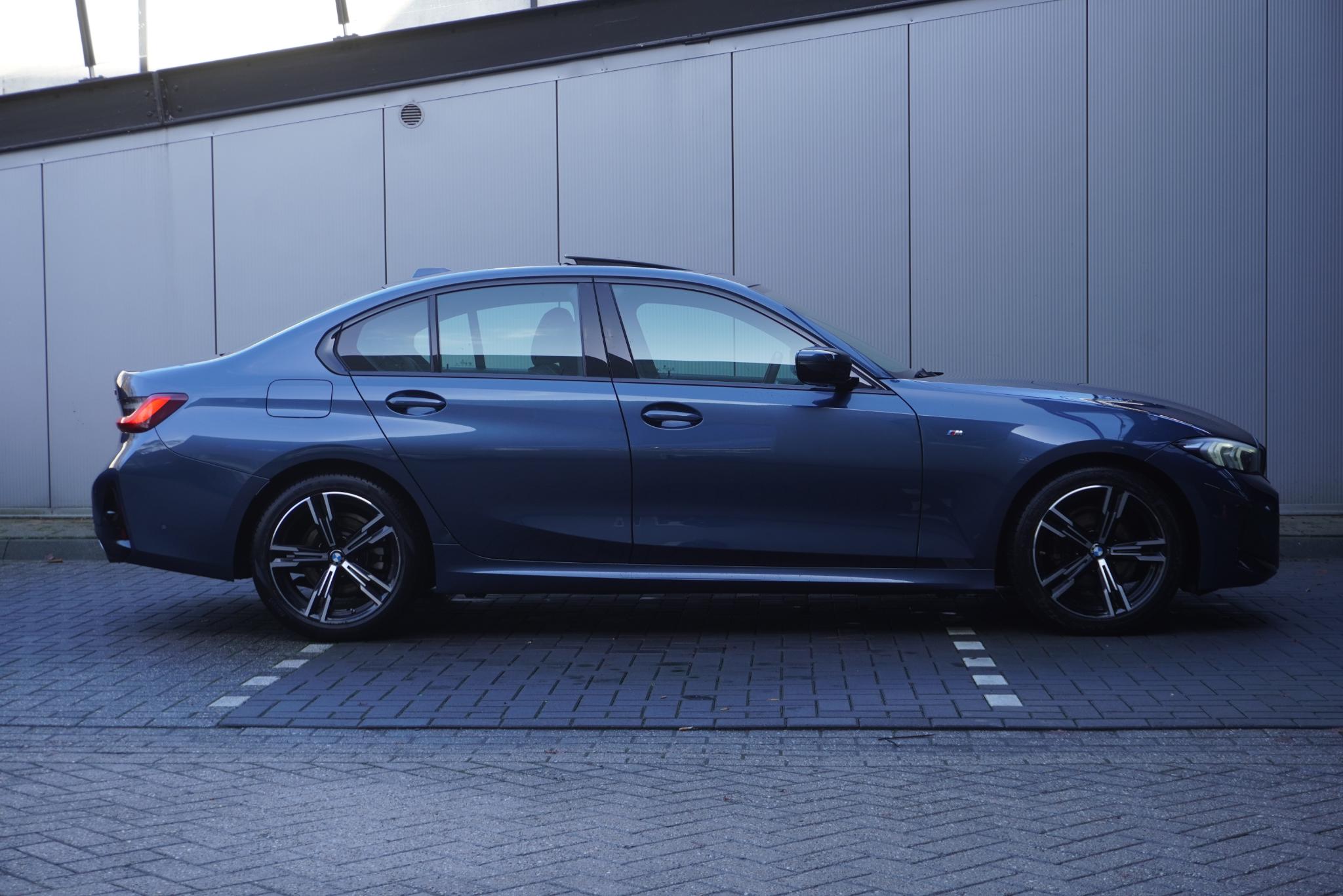 BMW 3 Serie Sedan 318i - Afbeelding 4