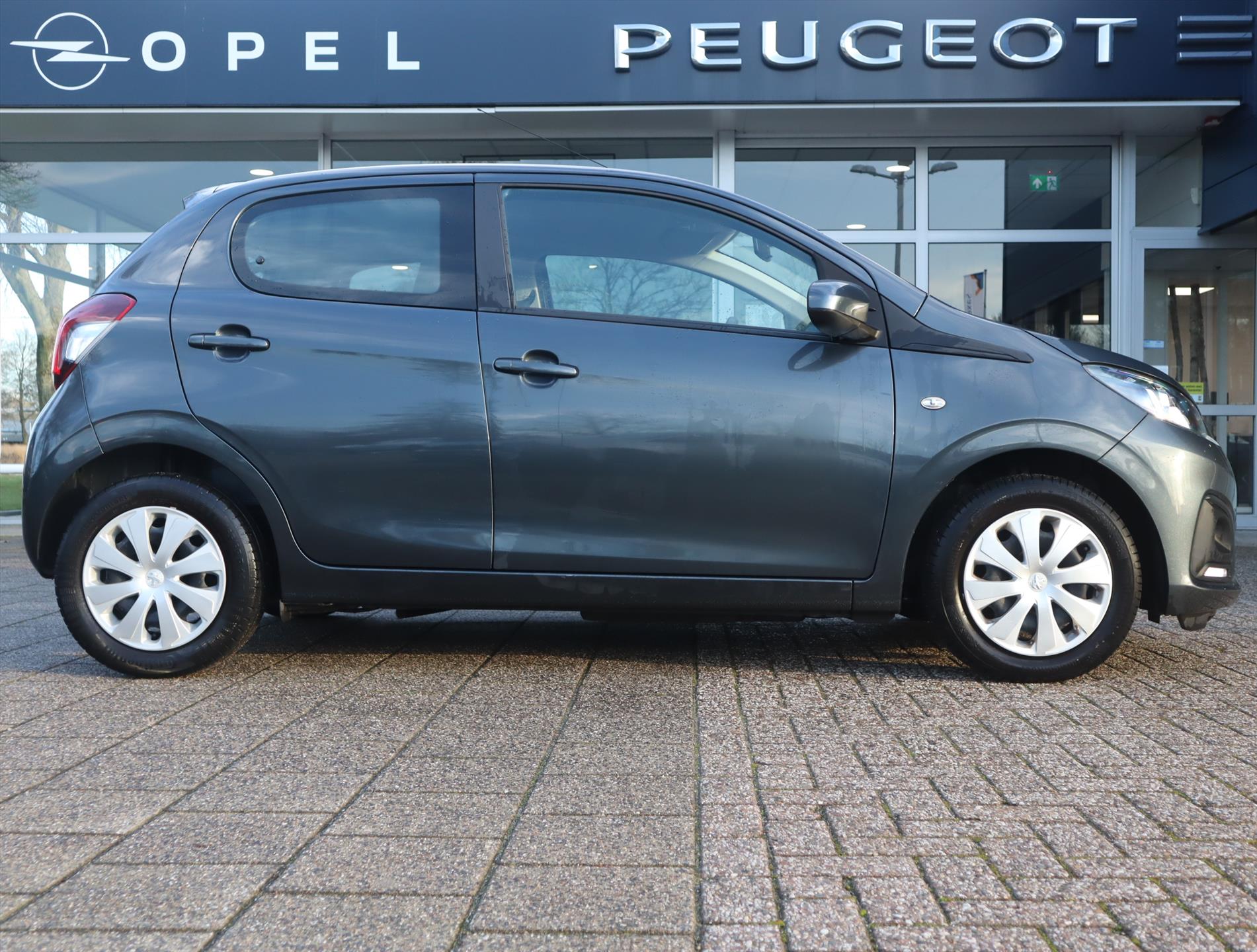 Peugeot 108 Active Pack Premium VTi 72PK S&S 5-Drs, Rijklaarprijs, Airco Centrale vergrendeling Bluetooth Elektr. bedienbare ramen - Afbeelding 3