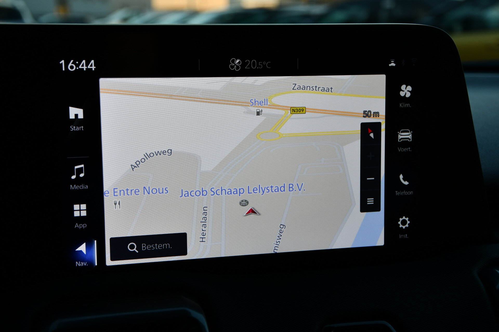 Toyota Urban Cruiser Dynamic 61 kWh Automaat 175pk - Afbeelding 4