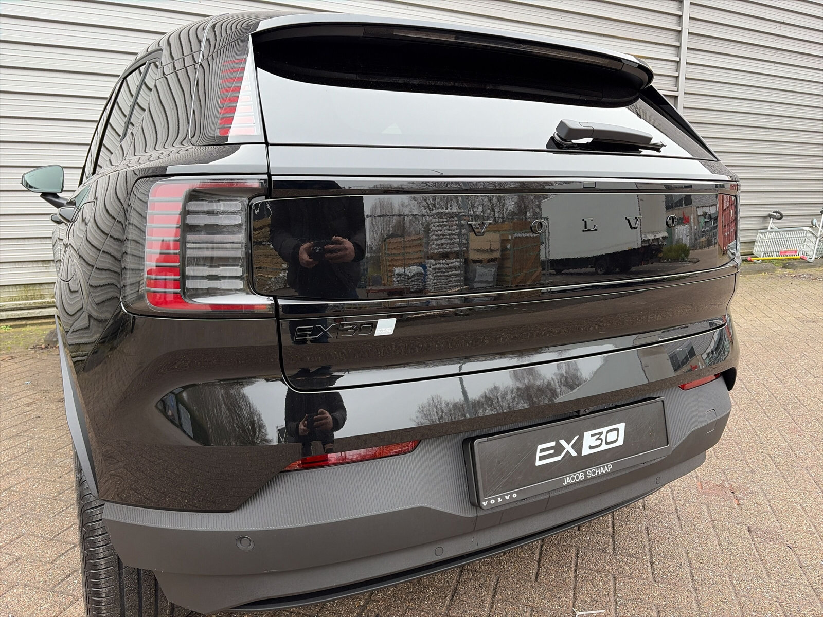 Volvo EX30 Ext Range Plus Black Ed Europa 69 kWh - Afbeelding 5